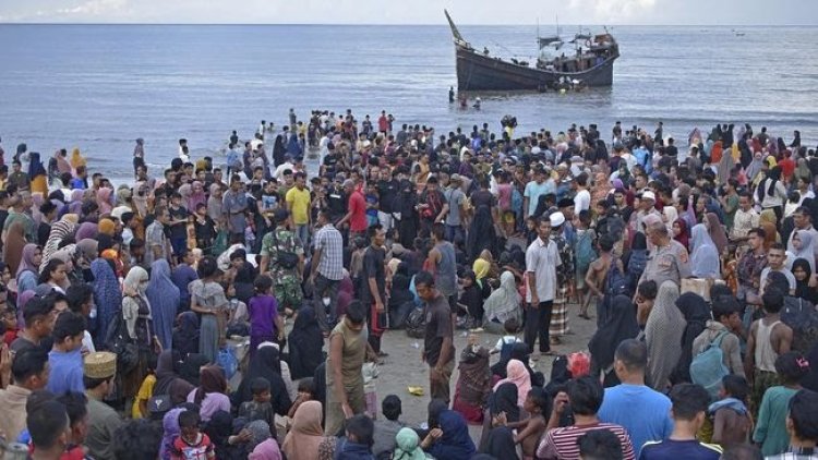 Pengungsi Rohingya Dinilai Bikin Ulah, Bantuan Warga Aceh Dibuang Ke Laut
