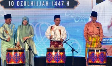 Ketua dan Anggota DPRD Pekanbaru Hadiri Pawai Takbir, Semarakkan Idul Adha 1447 H Bersama Masyarakat