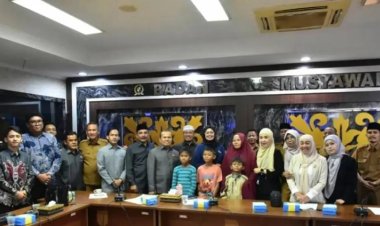 Komisi III DPRD Pekanbaru Fasilitasi Mediasi Guru dan Wali Murid, Dorong Penyelesaian Persoalan Secara Musyawarah