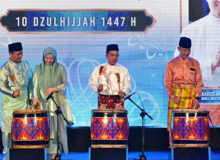 Ketua dan Anggota DPRD Pekanbaru Hadiri Pawai Takbir, Semarakkan Idul Adha 1447 H Bersama Masyarakat